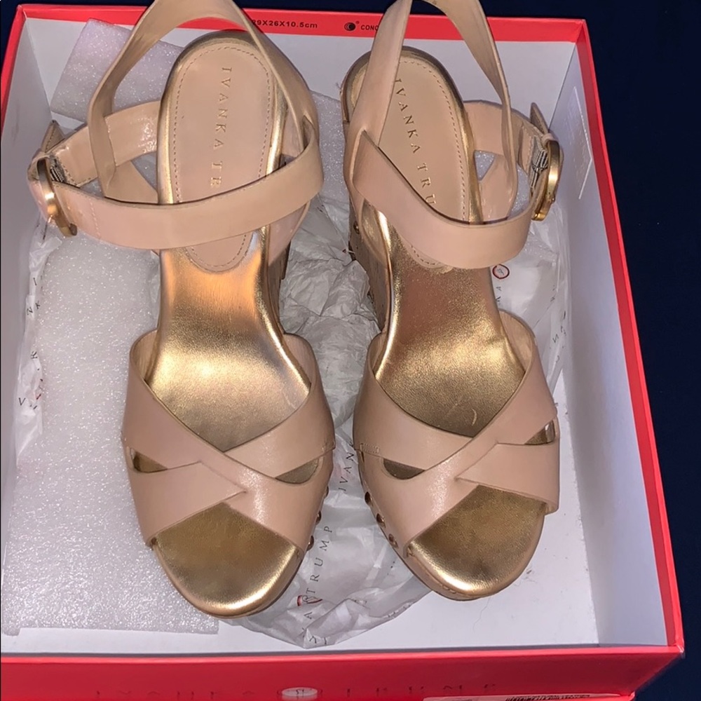 Like New Ivanka Trump Wedges